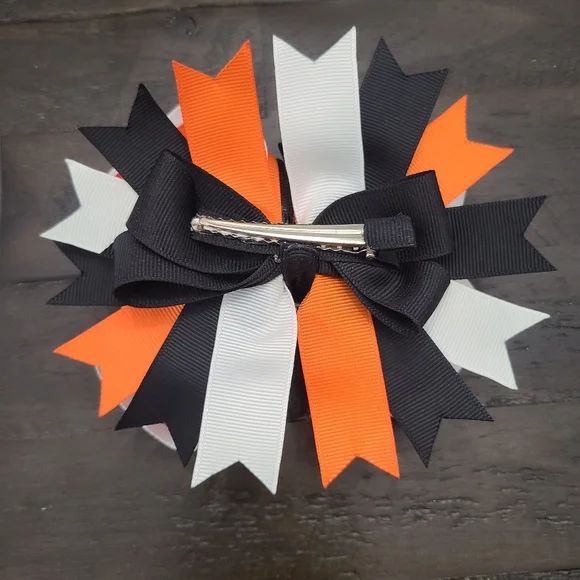 👻  New Handmade Ghost Boo Halloween Double Stacked Bow - Picture 3 of 3